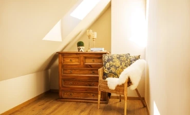 VILLA OSTOJA   GÄSTEHAUS   FLINSBERG   FREIE ZIMMER