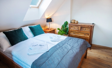 VILLA OSTOJA   GÄSTEHAUS   FLINSBERG   FREIE ZIMMER