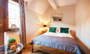 VILLA OSTOJA   GÄSTEHAUS   FLINSBERG   FREIE ZIMMER